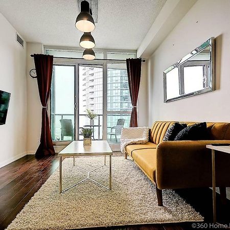 30 Off Lake View Property Heart Of Downtown Toronto Kültér fotó