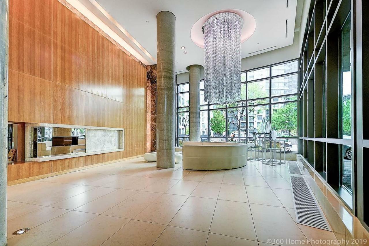 30 Off Lake View Property Heart Of Downtown Toronto Kültér fotó
