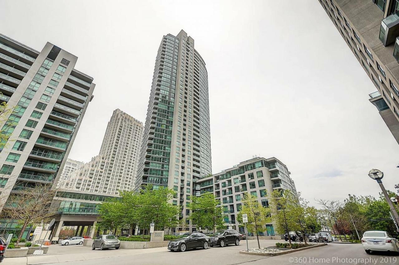 30 Off Lake View Property Heart Of Downtown Toronto Kültér fotó